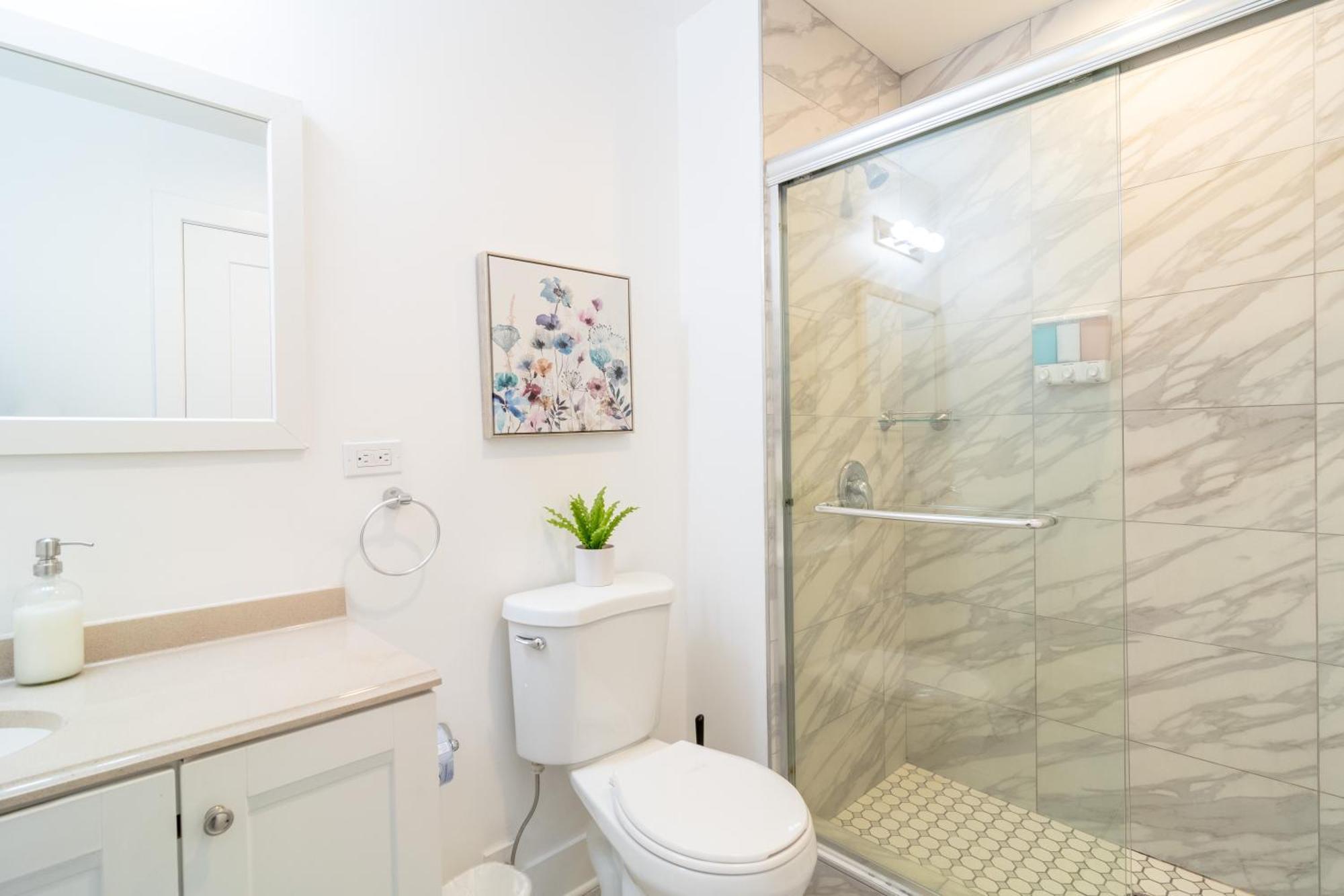 Mccormick Place 3Br-2Ba With Optional Parking - Sleeps 8 Чикаго Екстер'єр фото